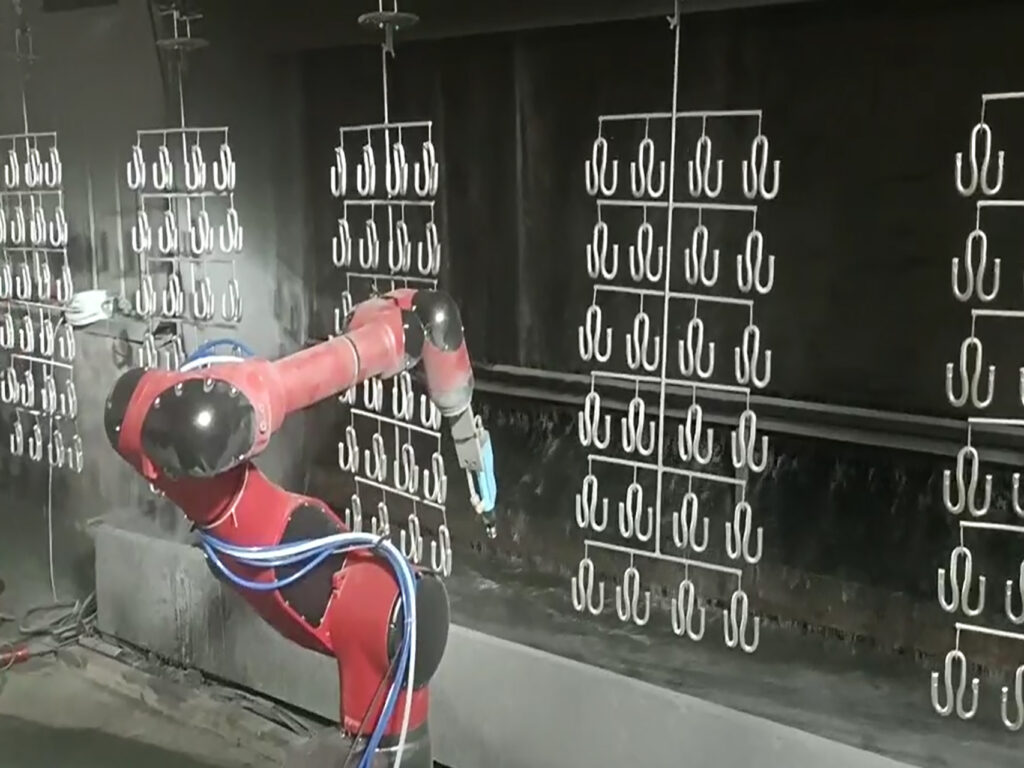 Spraying robot